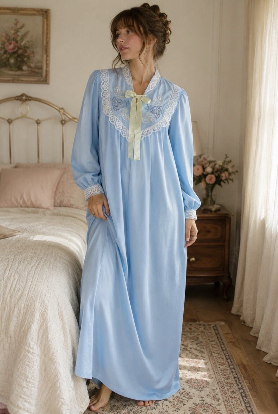 Vintage Vandemere Blue Ctn Flannel Lace Tie Front Embrdrd Cottage Core Long Robe